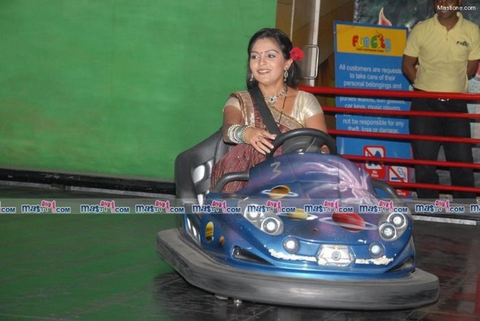 SAB TV\'s Ami Trivedi (Kokila) celebrating International Women\'s Day [1024x768]