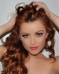 images - Elena Gheorghe