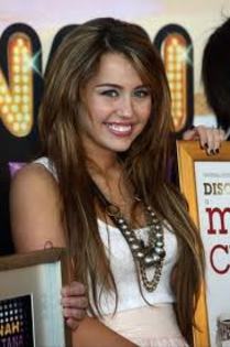 images (10) - Poze rare cu Miley