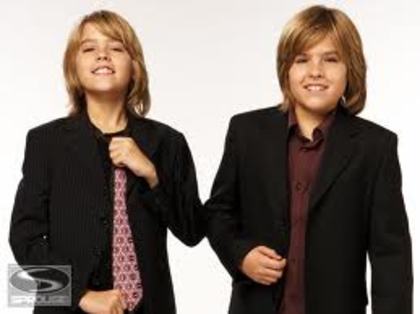 cole sprouse and dylan sprouse - cole sprouse and dylan sprouse