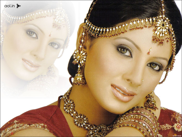 Geeta-Basra-Wallpapers