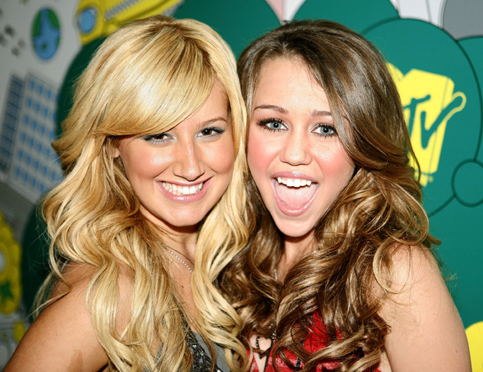 36 - club ashley tisdale