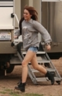 miley cyrus - 02 01 10 Filming Scenes For Hannah Montana Forever in Malibu