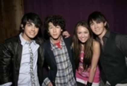 miley cyrus and jonas brothers