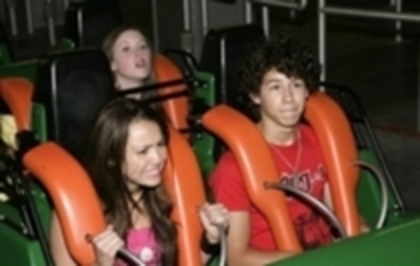 miley cyrus and nick jonas