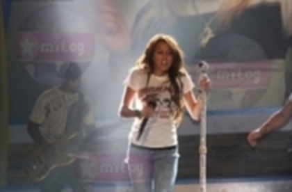 miley cyrus - 03 08 2008 Teen Choice Awards-Rehearsails