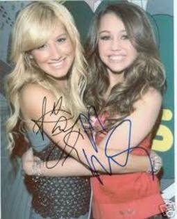 ashley tisdale si miley cyrus - ashley tisdale si miley cyrus