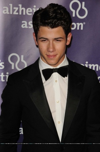 Nick-A-Night-At-Sardi-s-2011-HQ-nick-jonas-20233743-1660-2500