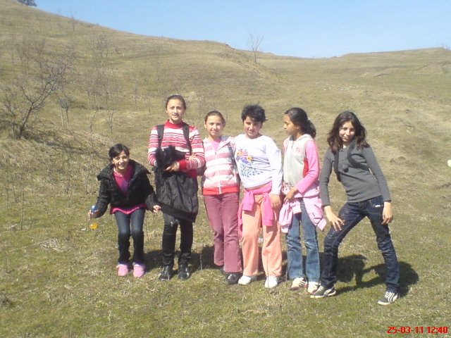 Andreea, Diana, Maria, Dana, Minerva si Sorina - 2011 martie 25