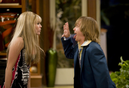 normal_HANNAHMONTANA_Y2_051_027 - 0-0 024 - You Didnt Day It Was Your Birthday