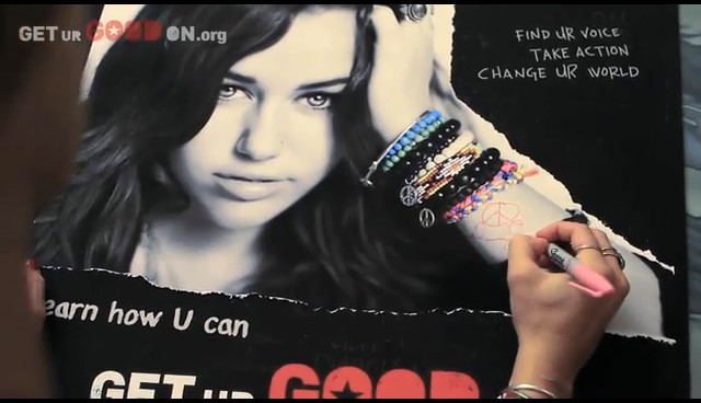 bscap0069 - Miley Gets her Good On With City Of Hope