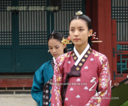 22734833_NOIFQSUUC - Dong Yi