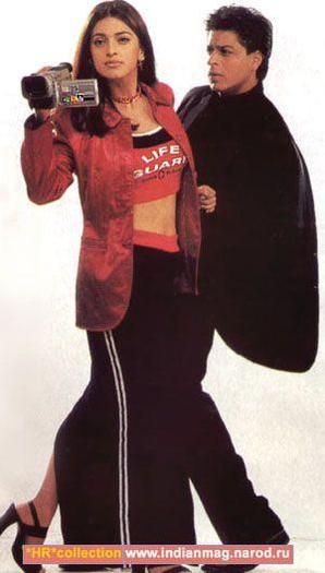 Juhi_Chawla_1256785497_1