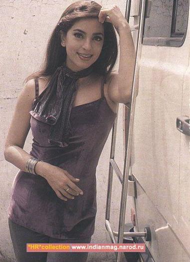 Juhi_Chawla_1256790709_0