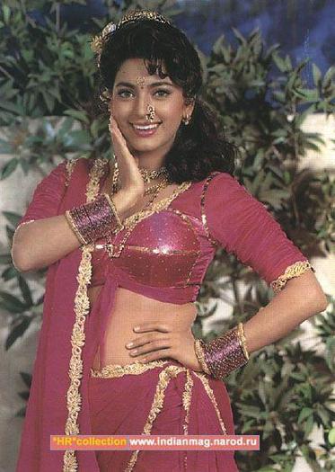 Juhi_Chawla_1256790738_4