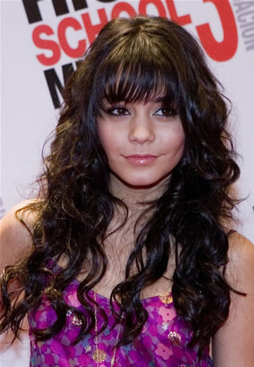 Vanessa-Hudgens-long-messy-curly-hairstyle - vanessa hudgens