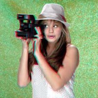 debby ryan - poze 3D cu debby ryan