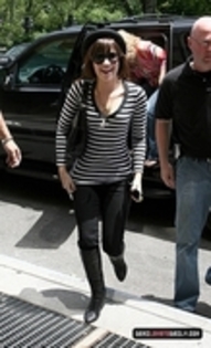 Demi Lovato - Demi Lovato Arriving At her hotel in New York City 2008-06-11
