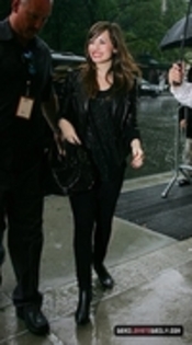 Demi Lovato - Demi Lovato Arriving At The Hotel in New York City 2008-08-12