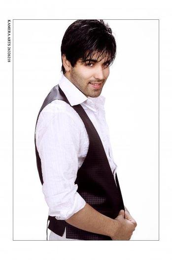 6 - SAPNA BABUL KA BIDAAI KINSHUK MAHAJAN AKA RANVEER RAJVANSH PICTURE GALLERY