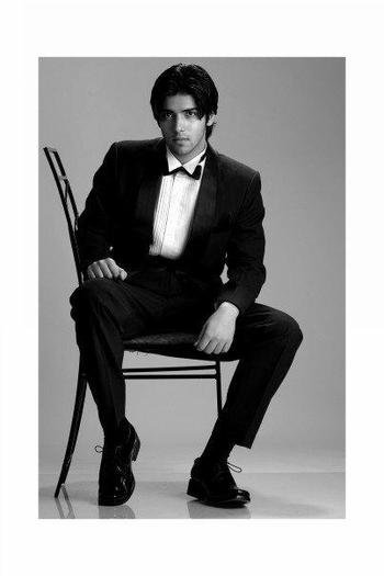 9 - SAPNA BABUL KA BIDAAI KINSHUK MAHAJAN AKA RANVEER RAJVANSH PICTURE GALLERY