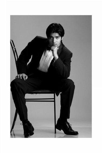 10 - SAPNA BABUL KA BIDAAI KINSHUK MAHAJAN AKA RANVEER RAJVANSH PICTURE GALLERY