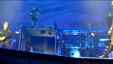 bscap0204 - Miley Cyrus and Justin Live Overboard