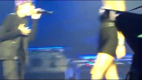 bscap0224 - Miley Cyrus and Justin Live Overboard