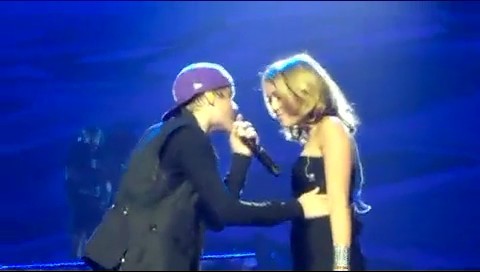 bscap0238 - Miley Cyrus and Justin Live Overboard