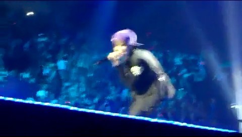 bscap0266 - Miley Cyrus and Justin Live Overboard