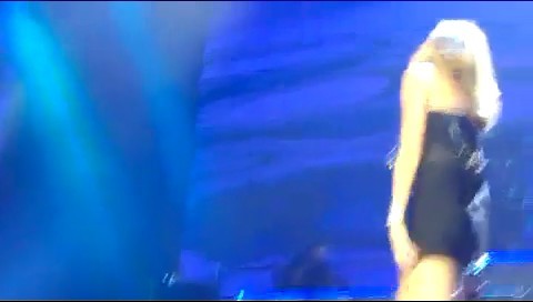 bscap0297 - Miley Cyrus and Justin Live Overboard