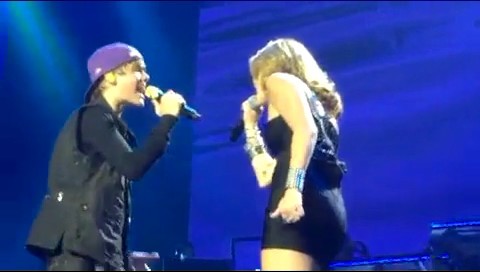 bscap0309 - Miley Cyrus and Justin Live Overboard