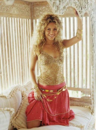 Shakira-667549,35359 - albume cu shakira