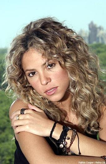Shakira-667549,26088 - albume cu shakira