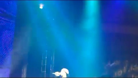 bscap0393 - Miley Cyrus and Justin Live Overboard