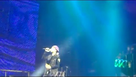 bscap0397 - Miley Cyrus and Justin Live Overboard