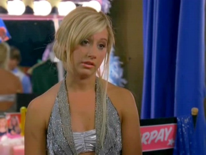 007HSM_Ashley_Tisdale_011