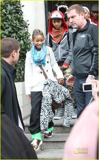 willow-smith-21st-century-dublin-10