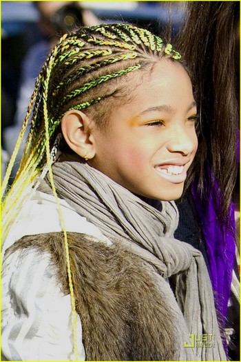 willow-smith-neon-braids-07 - OoWillow Smith Oo