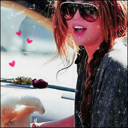 0088146453 - Miley Glittery