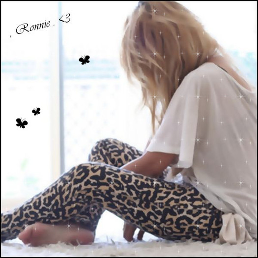 0089276087 - Miley Glittery