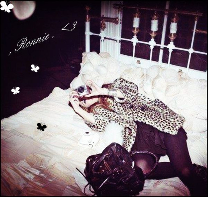 0089542191 - Miley Glittery