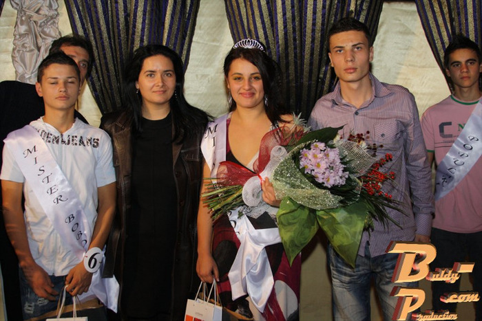 Bal 422 - Balul Bobocilor 4