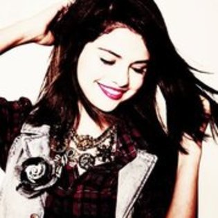Selena Gomez - 0-Super Pics-With Sell