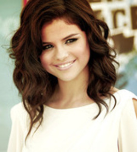 Selena Gomez - 0-Super Pics-With Sell