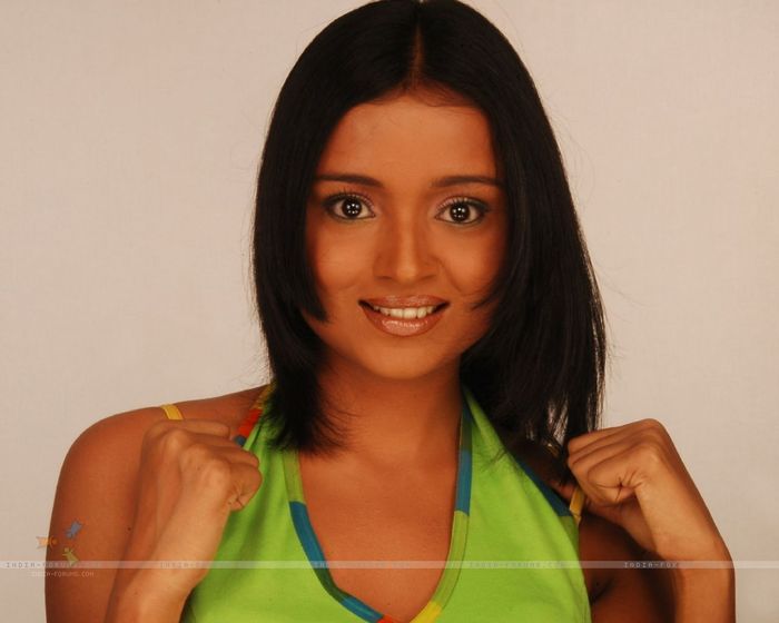 5 - SAPNA BABUL KA BIDAAI PARUL CHAUHAN AKA RAGINI RAJVANSH PICTURE GALLERY