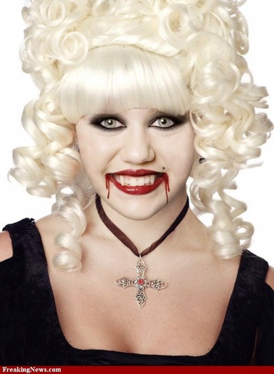 Gothic Miley Cyrus
