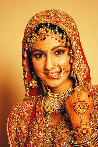 6772_1030746108474_1820028196_62794_6489434_n