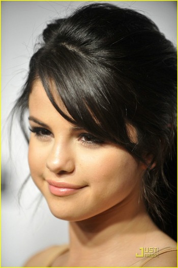 selena-gomez-release-party-15 - 0 alte poze cu selena gomez 0