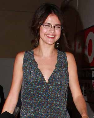 Selena-Gomez-Without-Makeup - 0 alte poze cu selena gomez 0